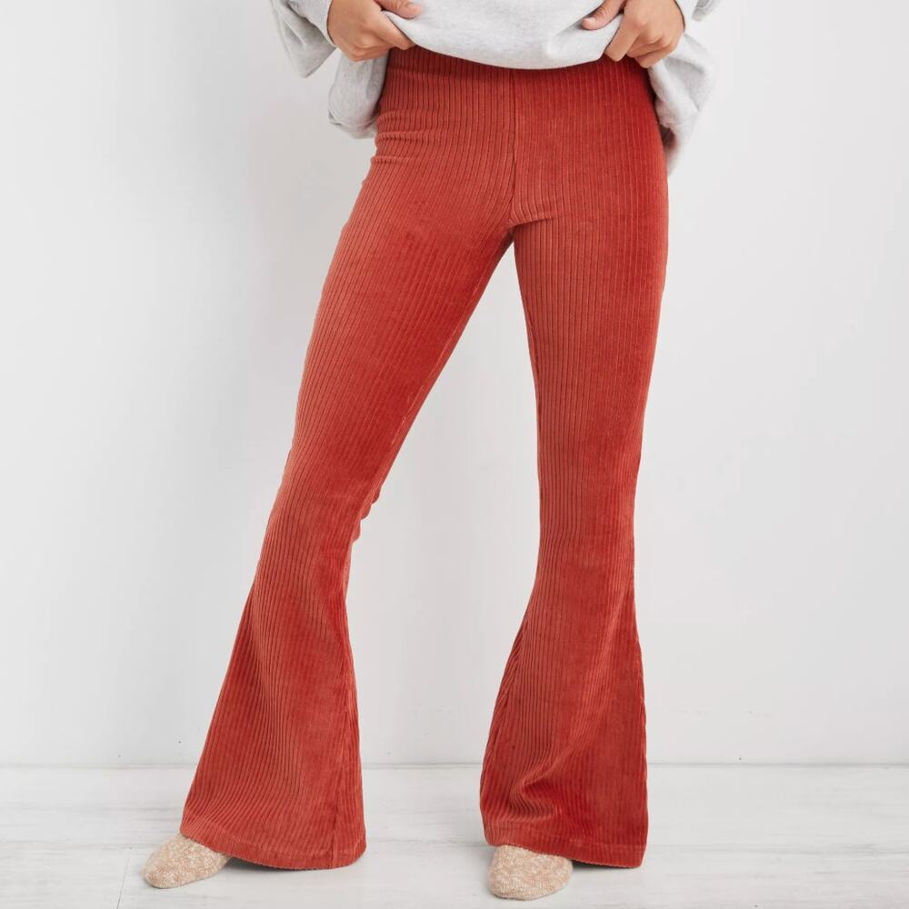 Aerie Groove-On Cinnabar ribbed velvet velour high waisted flare pants XS reg